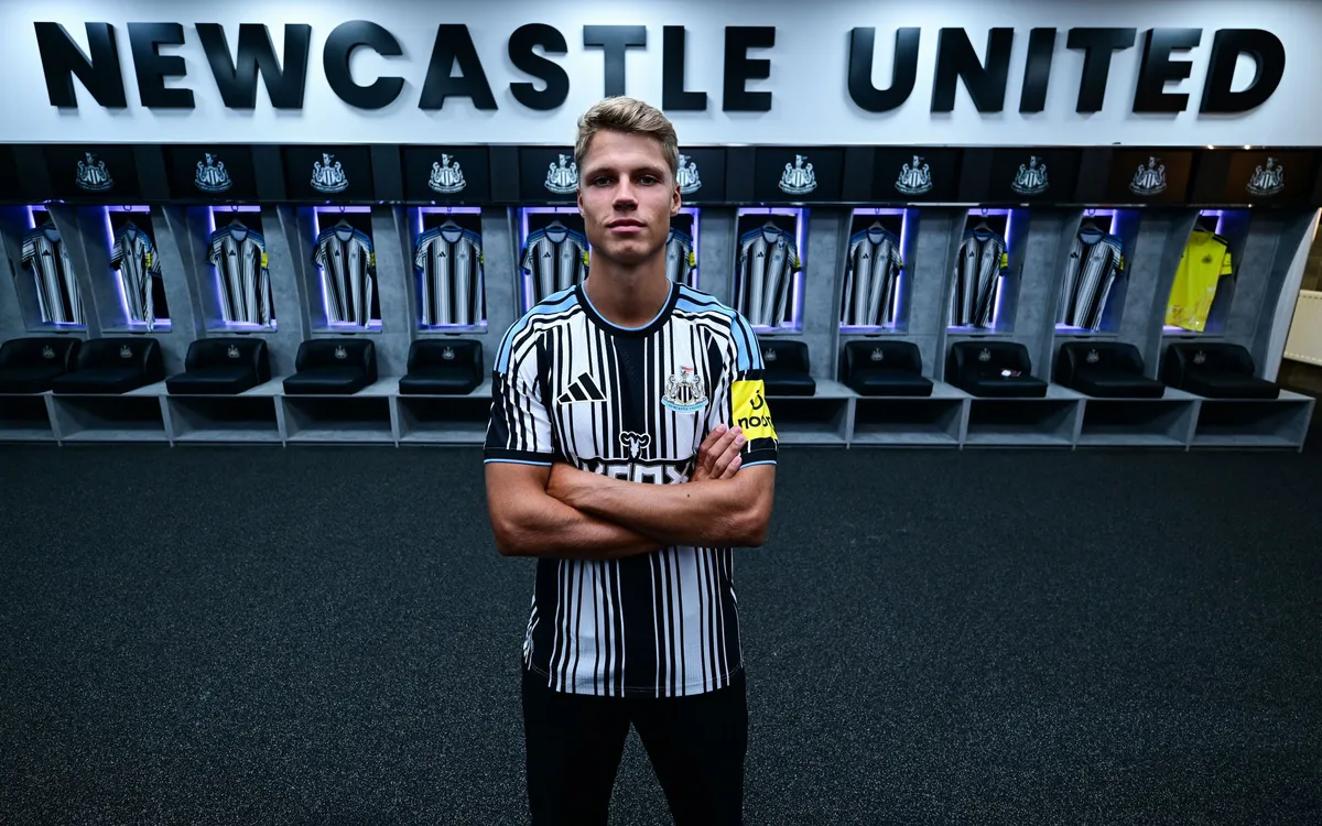 Sean Steur: Jawaban Newcastle atas Krisis Lini Tengah?