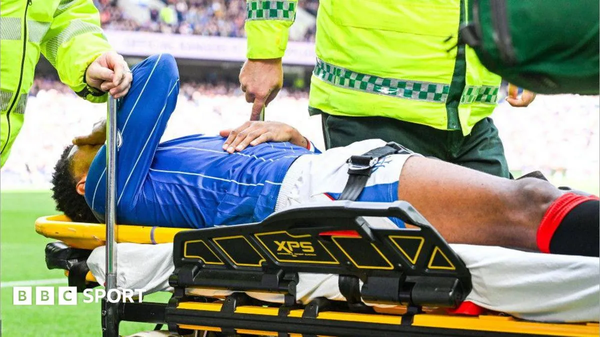 Youssef Chermiti Cedera Lutut Parah, Rangers Didera Pukulan Transfer