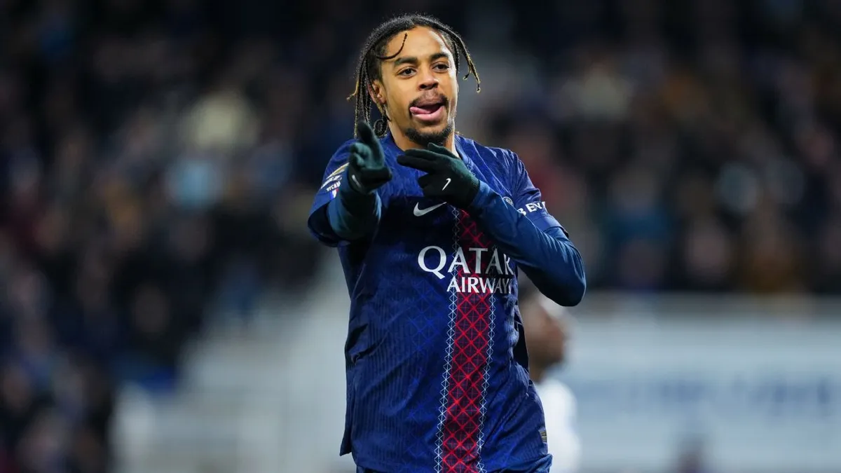 Liverpool Incar Barcola, PSG Bawa Skuad Penuh di Super Cup