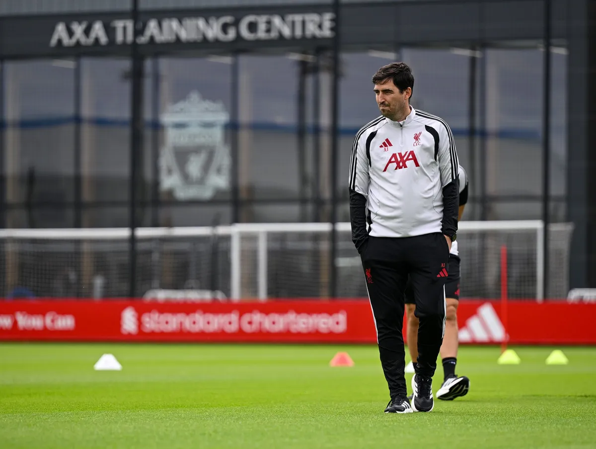 Michael Owen: Liverpool Bisa Bersaing di Premier League Lagi Bersama Iraola