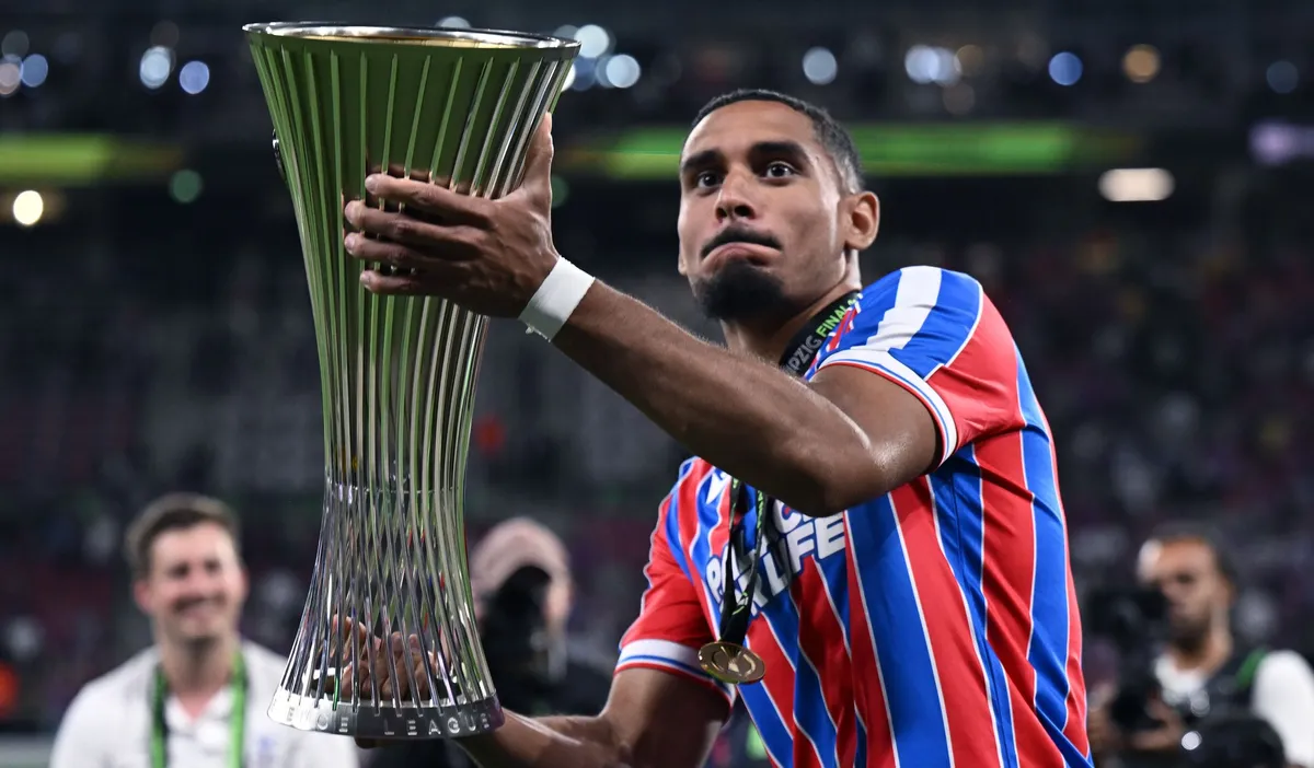 Crystal Palace Berani Ambil Risiko Besar di Musim Panas Ini?