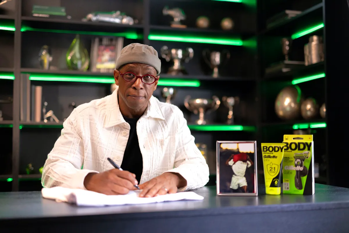 Ian Wright Dukung Kampanye Hapus Aturan Paling Konyol di Sepak Bola
