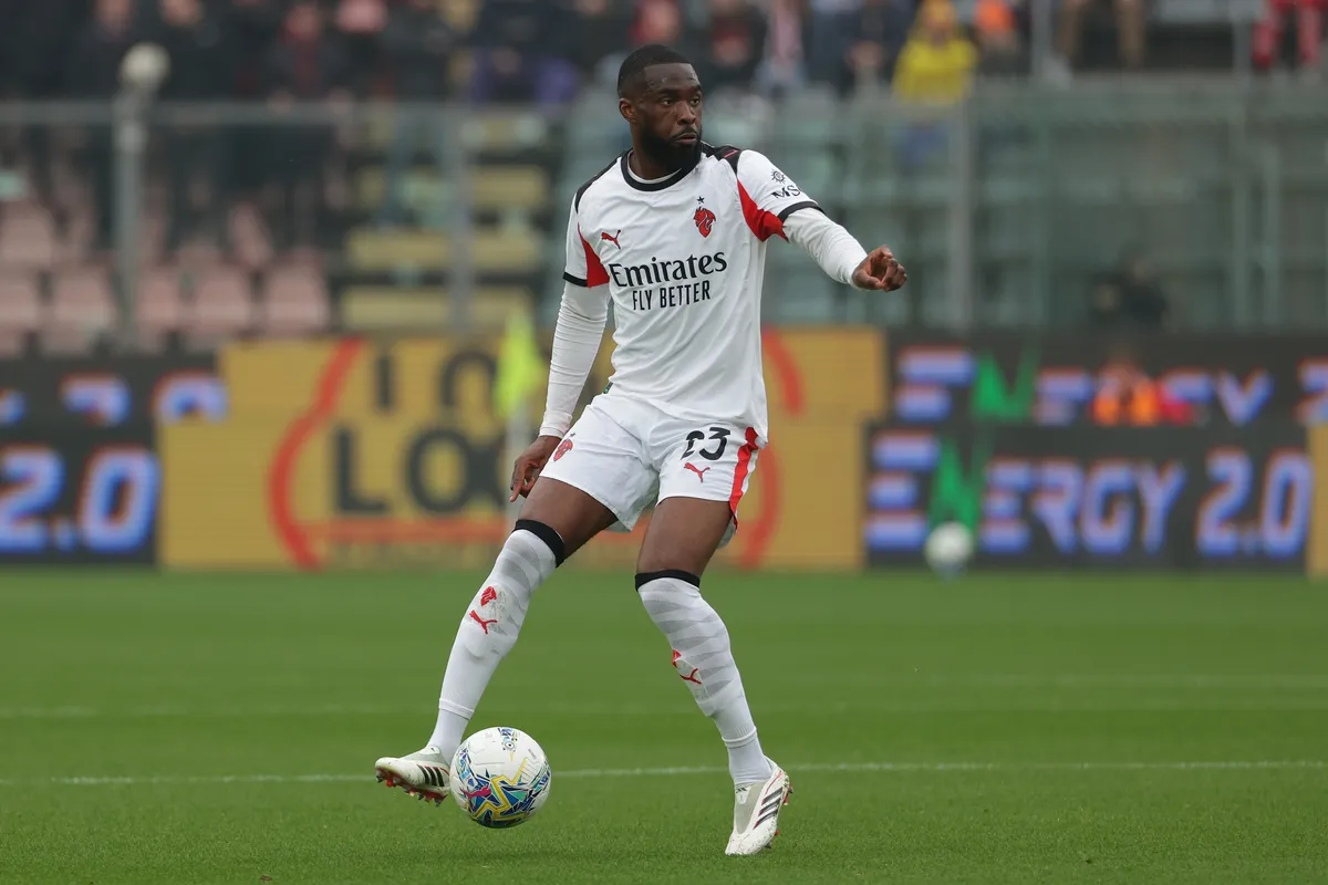 Milan dan Lazio Bisa Tukar Tomori dengan Nuno Tavares