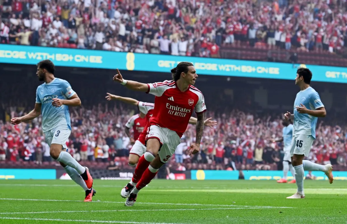 Calafiori Buka Skor, Arsenal Hancurkan Man City di Community Shield