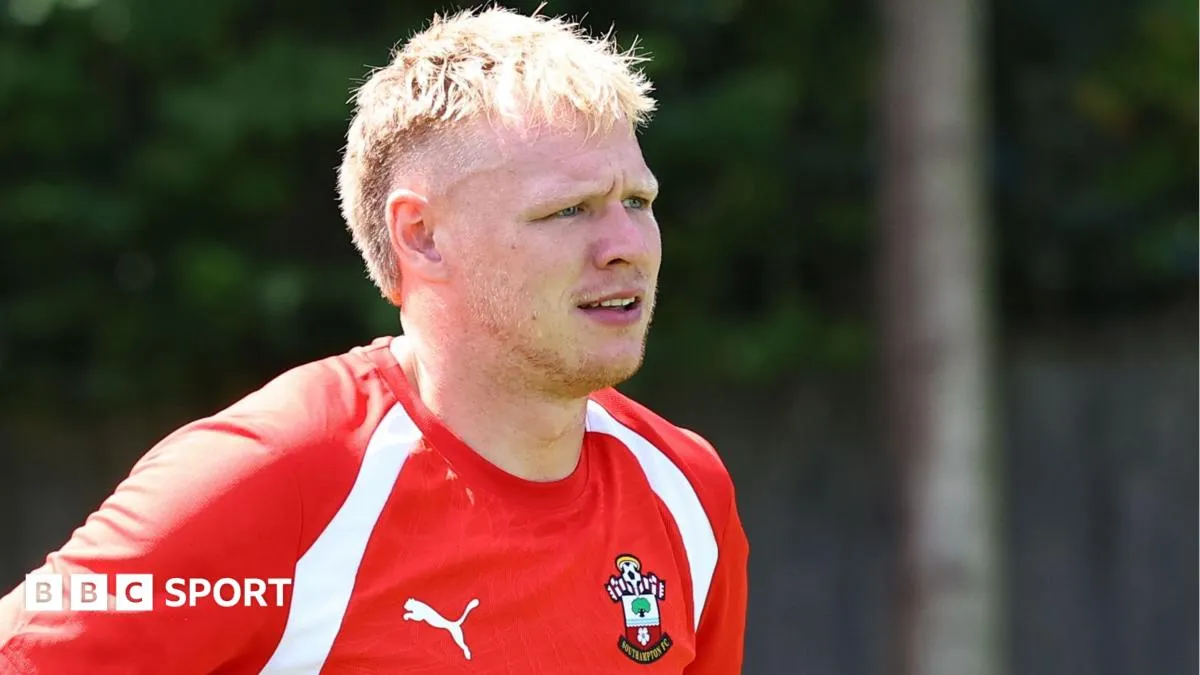 Gagal Hengkang, Ramsdale Jadi Kiper Keempat Southampton
