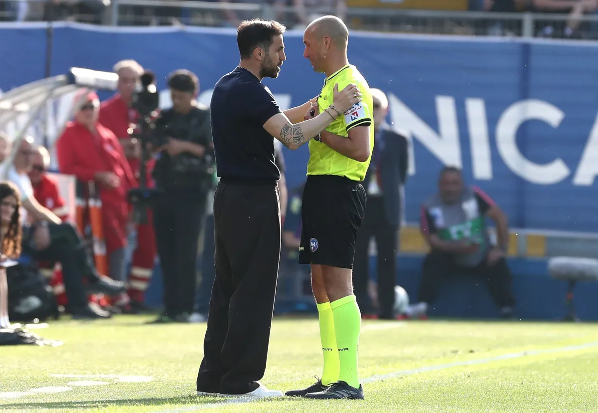 Wasit Serie A Pekan Ini: Michael Fabbri Pimpin Como vs AS Roma