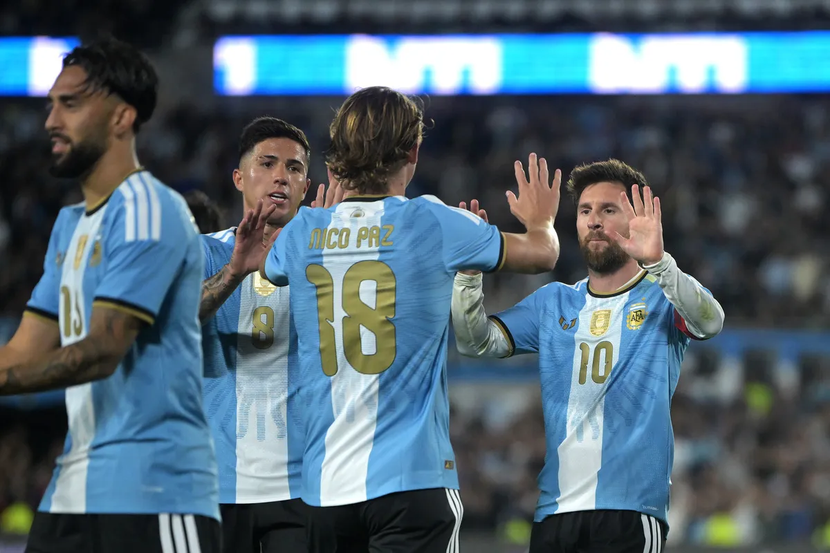 Bintang Serie A Kirim Pesan Emosional untuk Pensiunya Lionel Messi