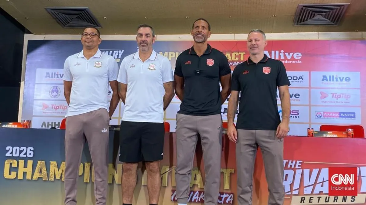 Duel Legenda MU vs Arsenal: Kompak Main Santai di GBK Jakarta