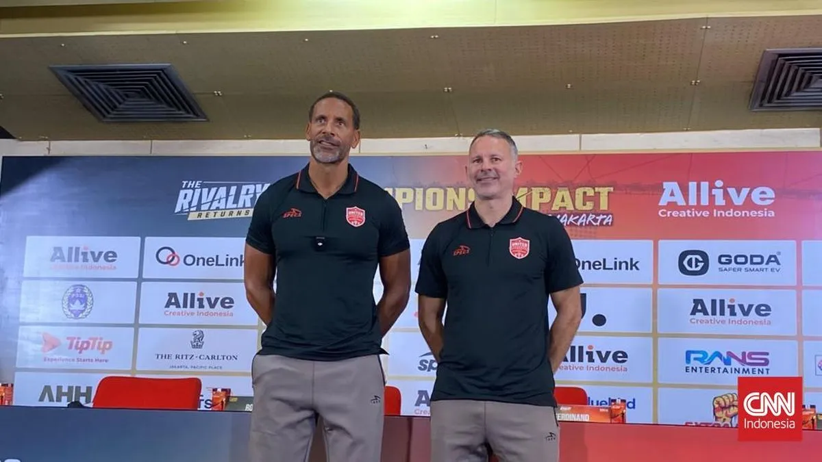 Ryan Giggs Heran Pemain Saling Berpelukan Sebelum Laga Sepak Bola