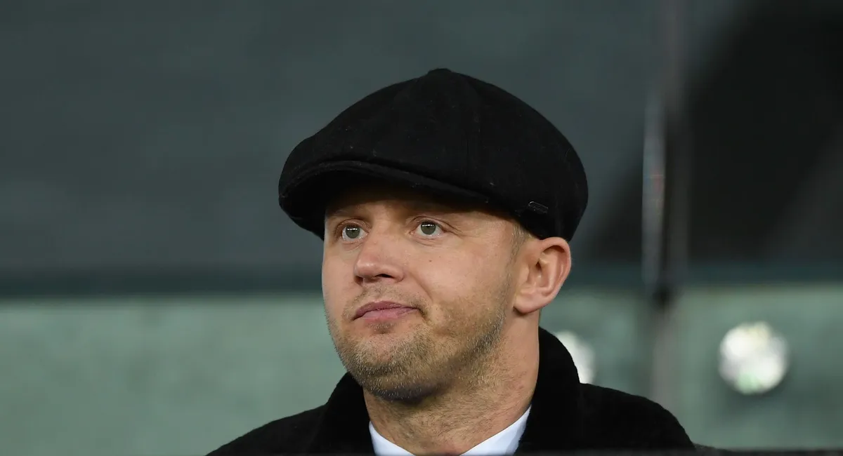 Aksi Spektakuler Lee Trundle, Masih Eksis Pamer Skill di Usia 50