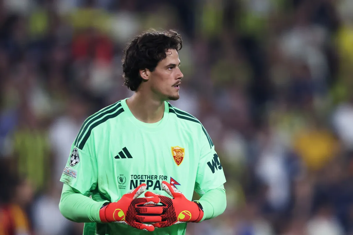 Krisis Kiper Roma: Mile Svilar Absen Lawan Como, Gollini Main