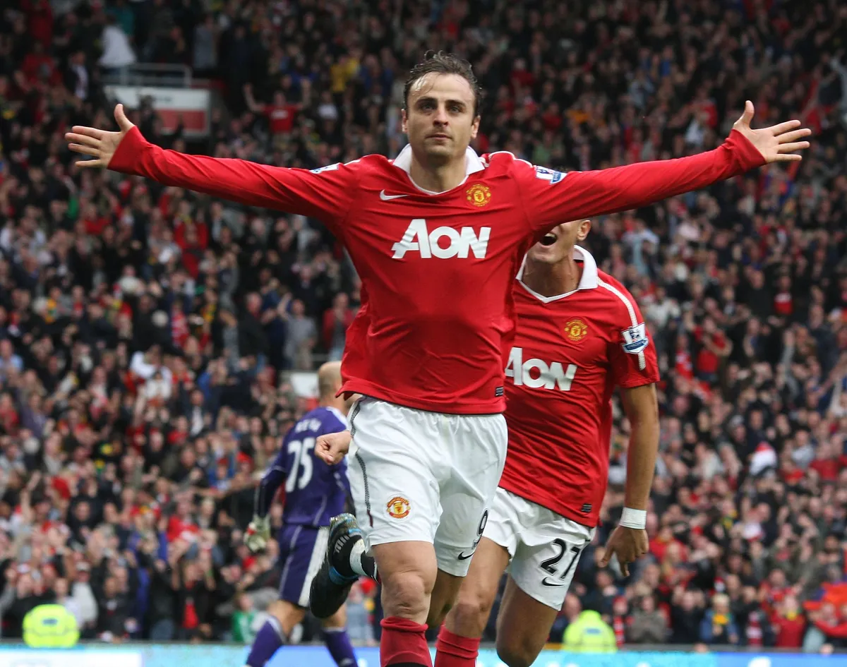 Kisah Unik Dimitar Berbatov: Dari Kandung Pig Hingga Aksi Kung Fu