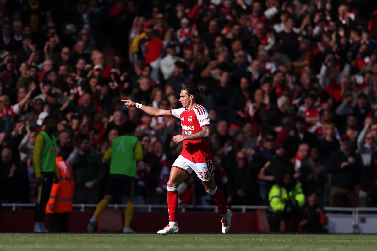 Riccardo Calafiori Cetak Gol Perdana, Arsenal Bungkam Leeds United