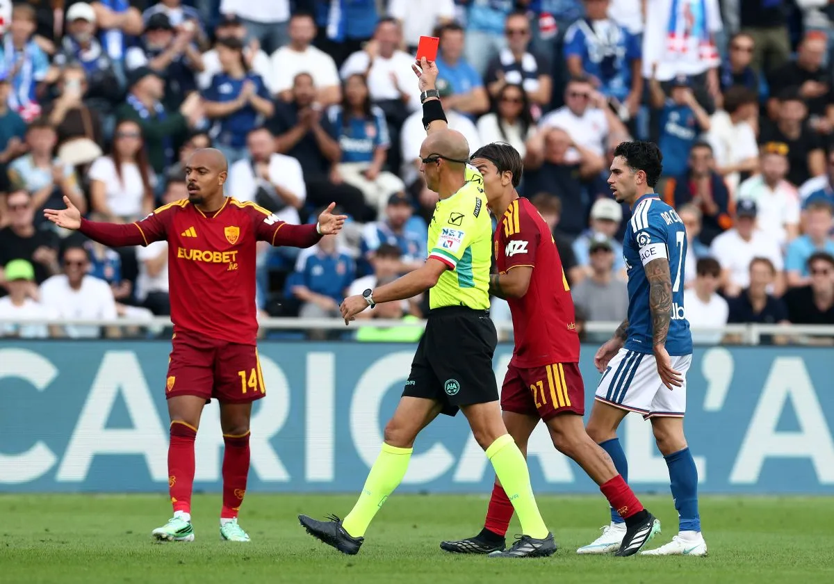 Kartu Merah Donyell Malen di Laga Como vs Roma dan Protes Panas