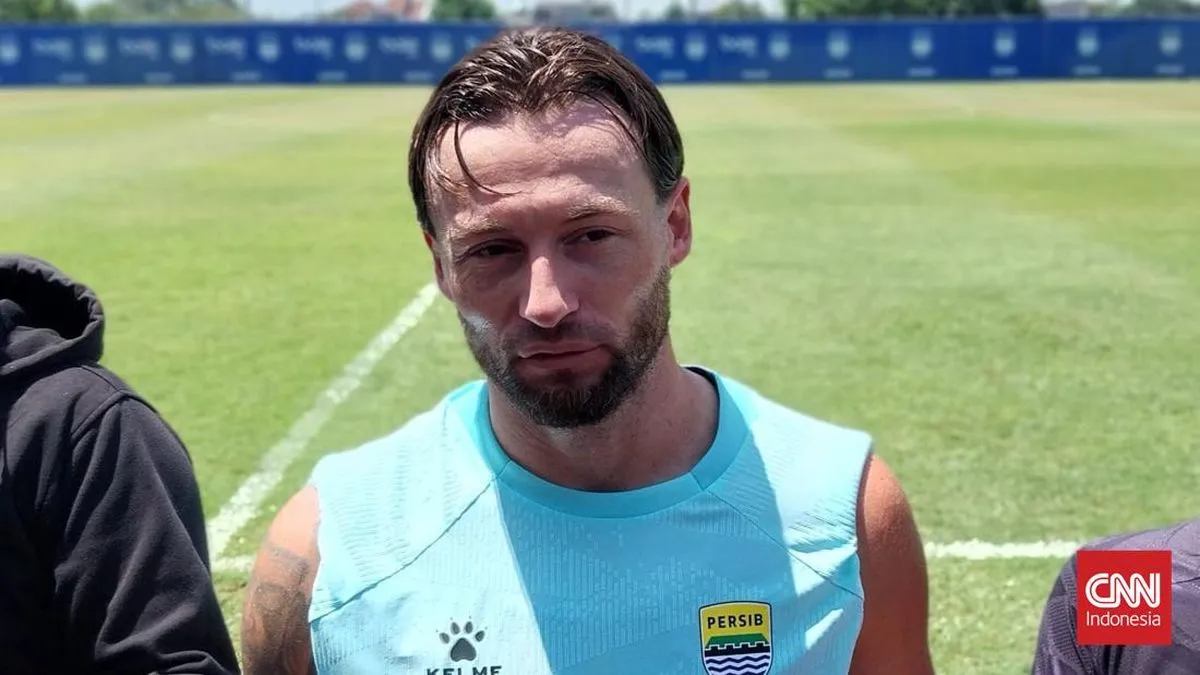 Thom Haye Sorot Fasilitas Persib, Pilih Pulihkan Fisik di Rumah Klok