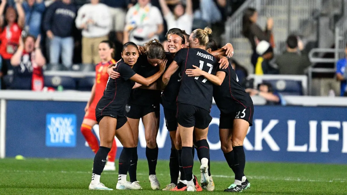 Drama Comeback USWNT Tahan Spanyol 2-2, Sanchez & Swanson Berkilau