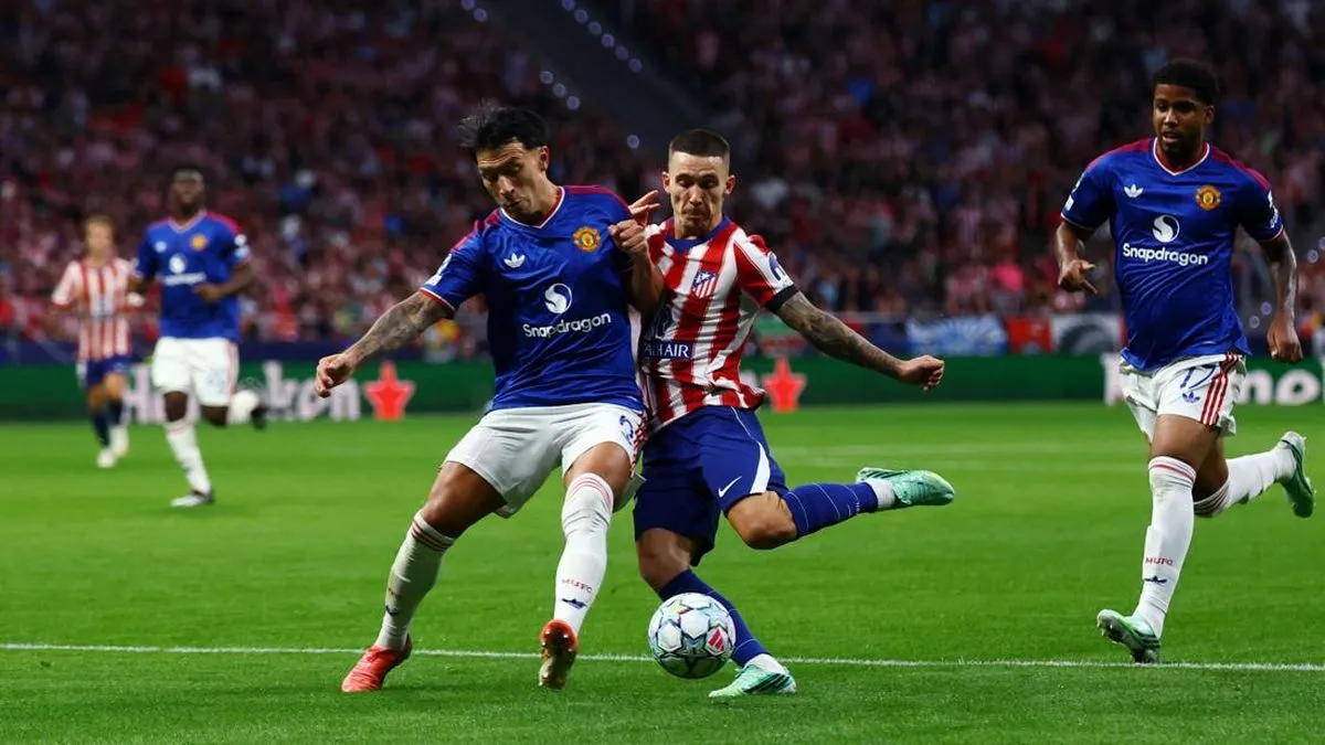 Lisandro Martinez Serang Petinggi MU Usai Kalah di Liga Champions