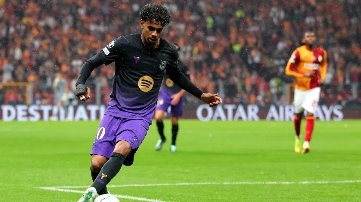 Aksi Hampir Rabona Lamine Yamal Bawa Barcelona Bantai Galatasaray