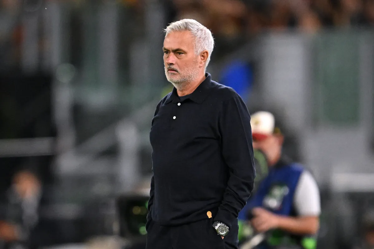 Tribute Spesial Publik Olimpico untuk Jose Mourinho di Liga Champions