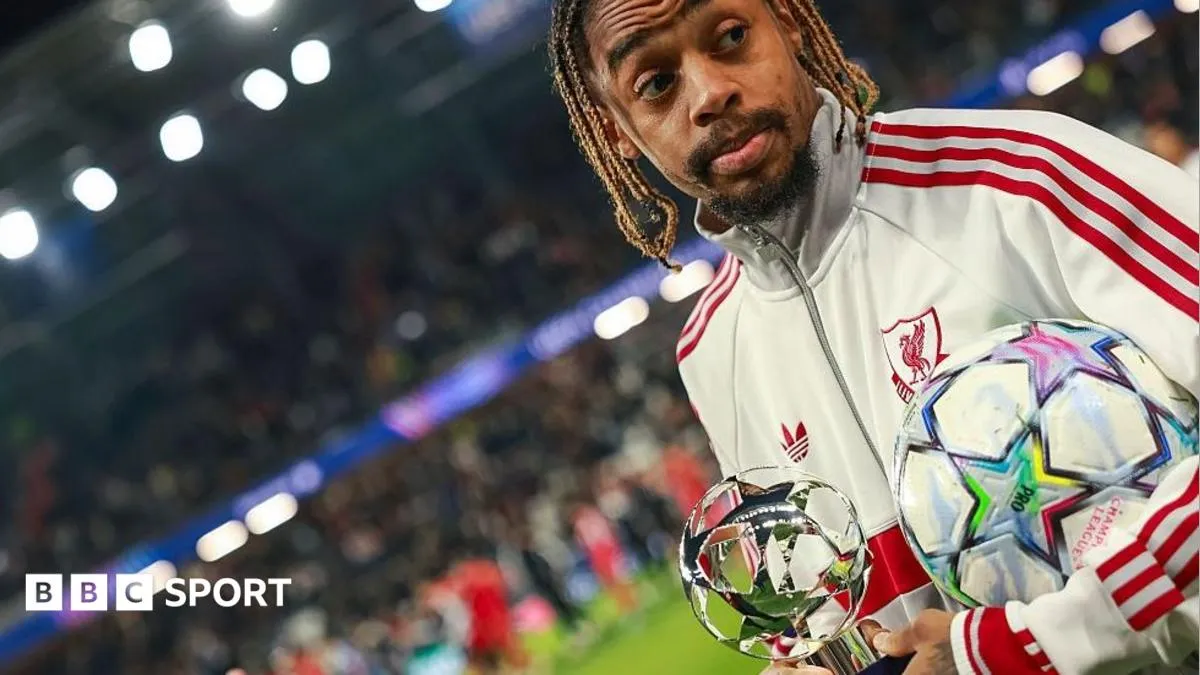 Hattrick Bradley Barcola Bawa Liverpool Hancurkan LASK di Eropa