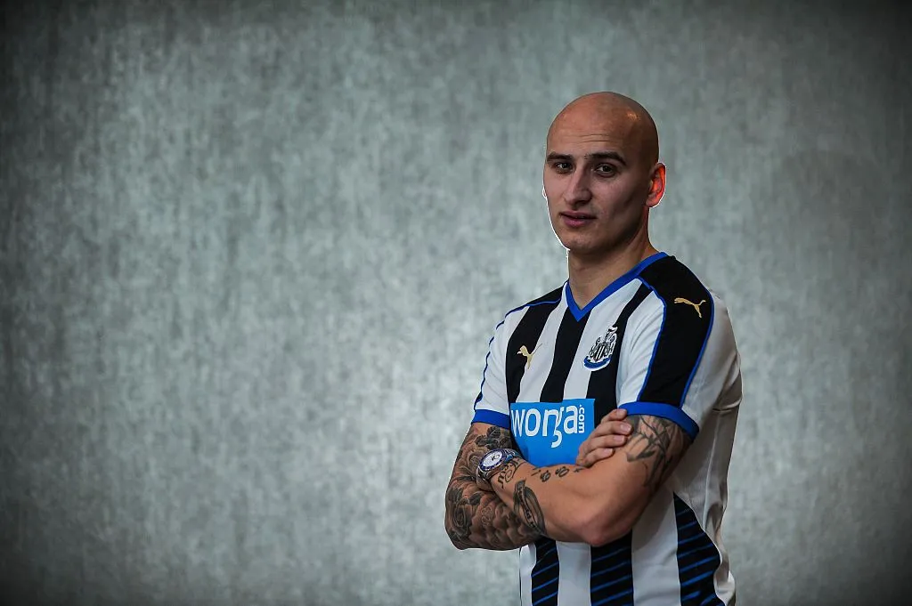 Jonjo Shelvey Ungkap Alasan Tolak Klausul Degradasi di Newcastle