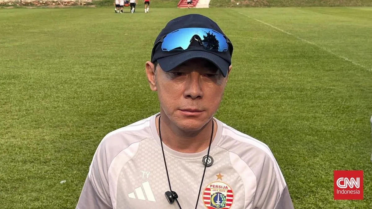Shin Tae Yong Desak Polisi Usut Tuntas Penyerangan Bus Persib dan Jakmania