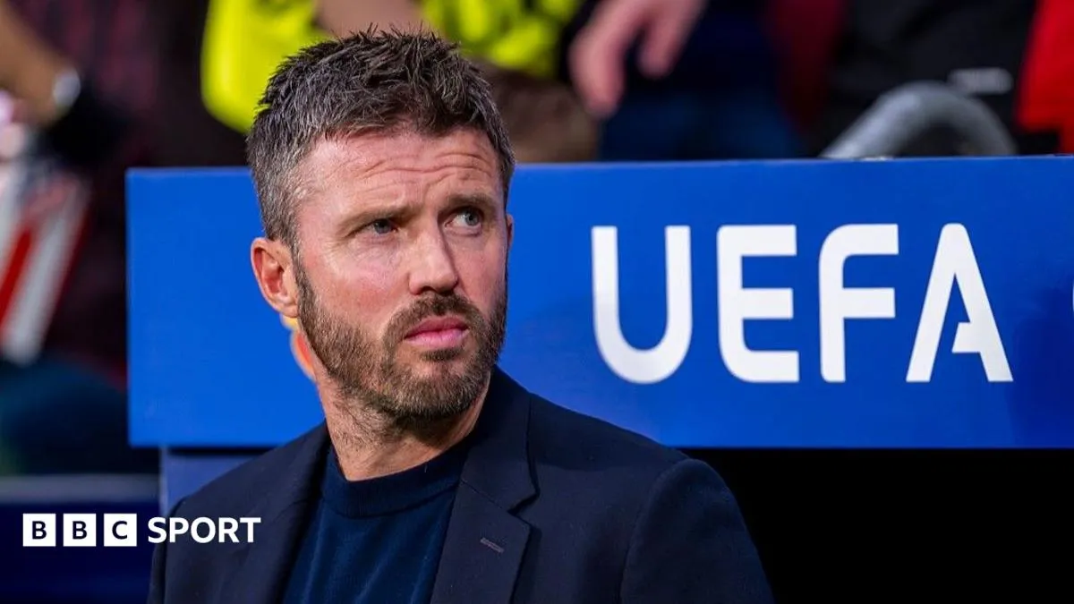 Michael Carrick Tegaskan Ruang Ganti Manchester United Baik Saja