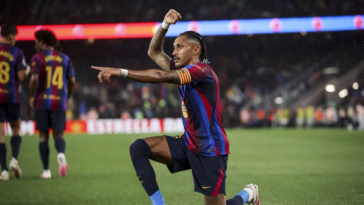 Raphinha Pulih, Hansi Flick Wajib Atur Menit Main Jelang El Clasico