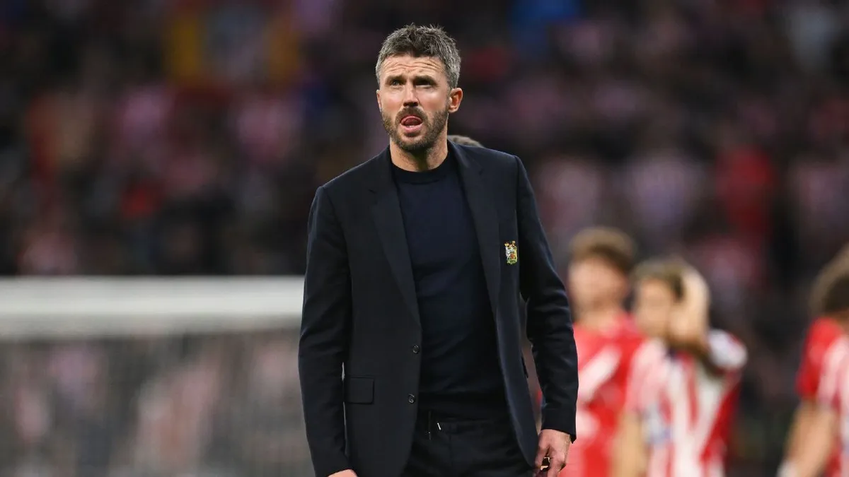 Konflik Lisandro Martinez di MU, Carrick Klaim Tim Tetap Solid