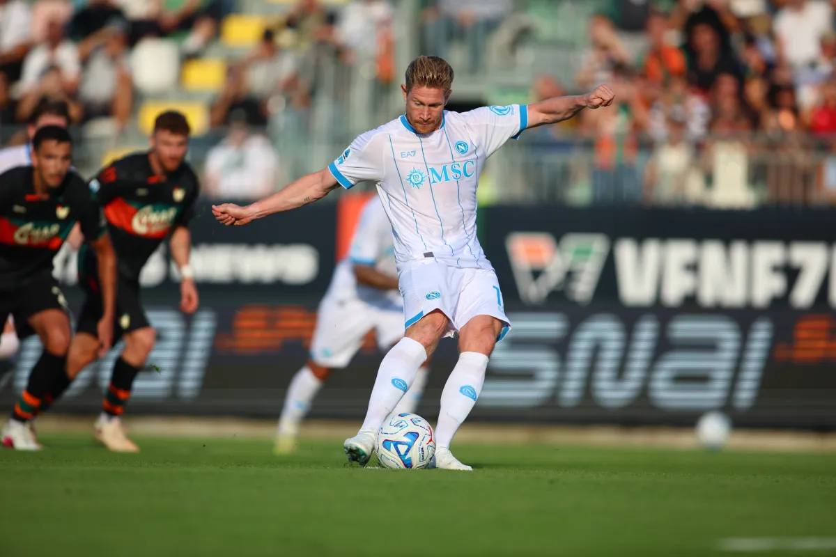 Venezia Bungkam Napoli 1-0: Debut Sempurna Nicola dan Penalti De Bruyne
