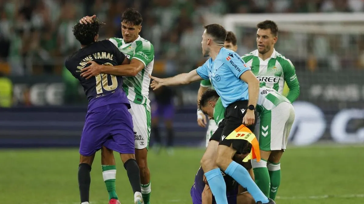 Drama Kartu Merah Lamine Yamal dan Facundo Bernal di Real Betis vs Barca