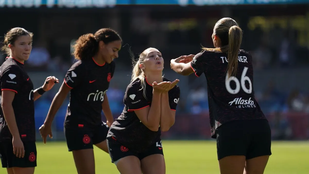 Portland Thorns Gagal Menang, Tiket Playoff NWSL Terancam Bahaya