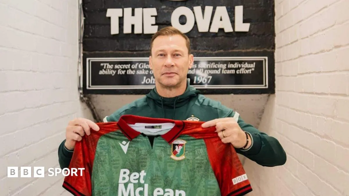 Duncan Ferguson Resmi Latih Glentoran, Tantangan Berat Menanti