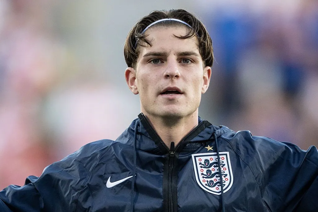 Kisah Unik Alex Scott: Tolak Akademi Demi Main Sepak Bola Senior