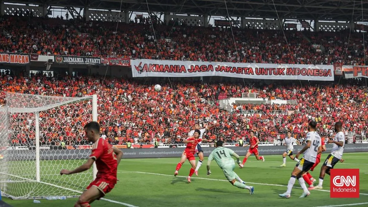 Persija Tekuk Arema 2-0 di Babak Pertama Berkat Aksi Alexander Jerem
