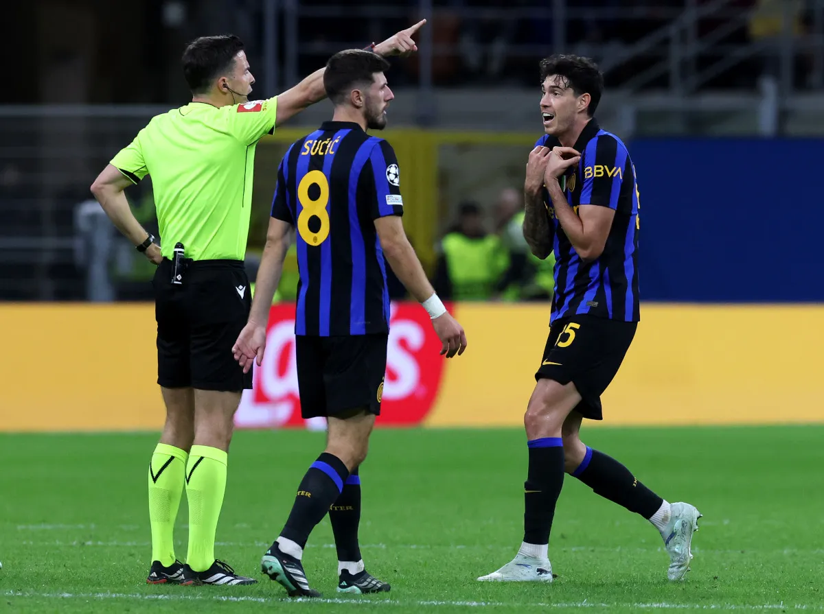 Drama Kartu Merah Kilat Alessandro Bastoni di Liga Champions