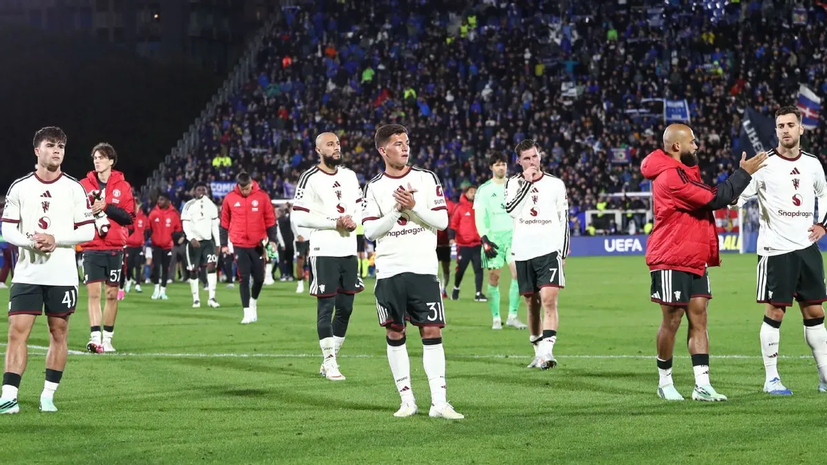 Man United Diberi Libur Usai Dibantai Como, Ruang Ganti Memanas