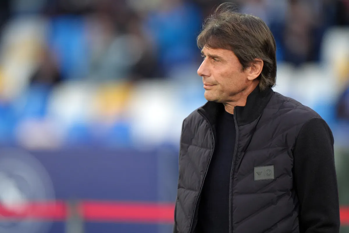 Conte Ajukan Syarat Mutlak ke MU Usai Dibantai Como 4-1