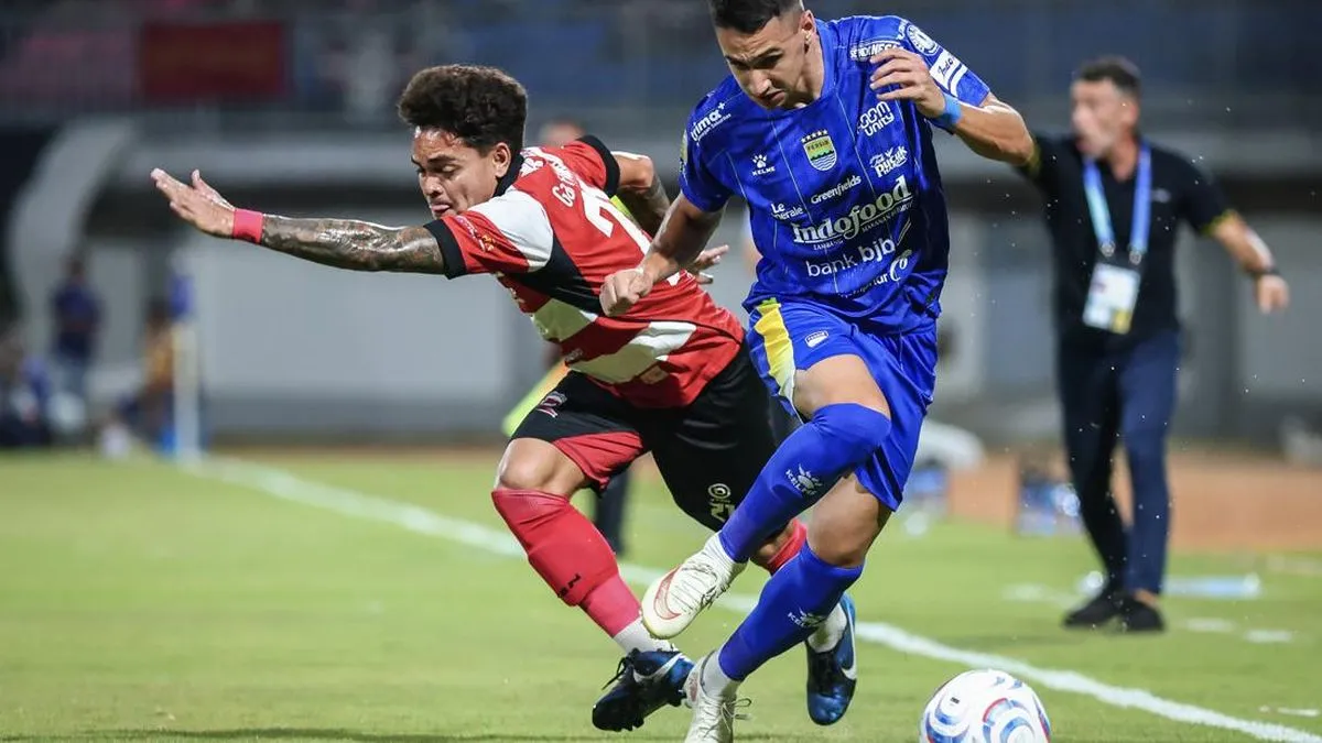 Persib Bandung Nyala Bahaya, Kekalahan Menipiskan Asa Juara