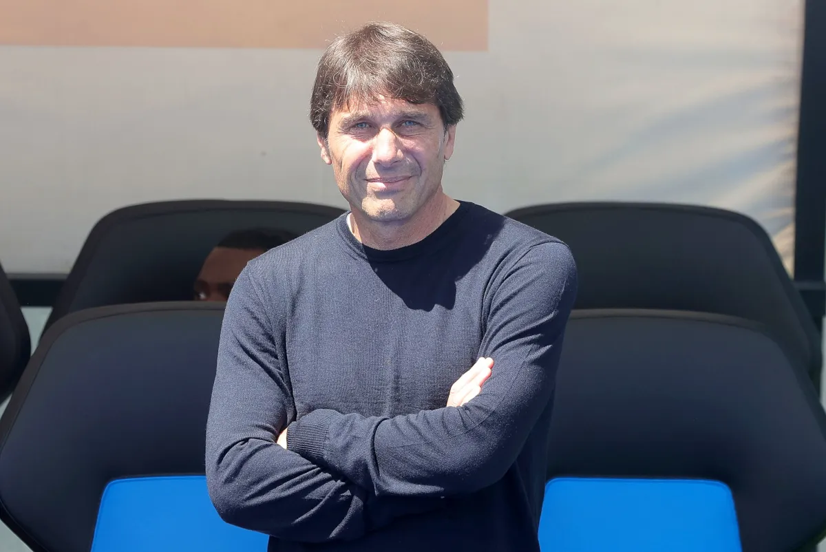 Antonio Conte Tegaskan Belum Ada Kontak Lanjutan dengan Manchester United