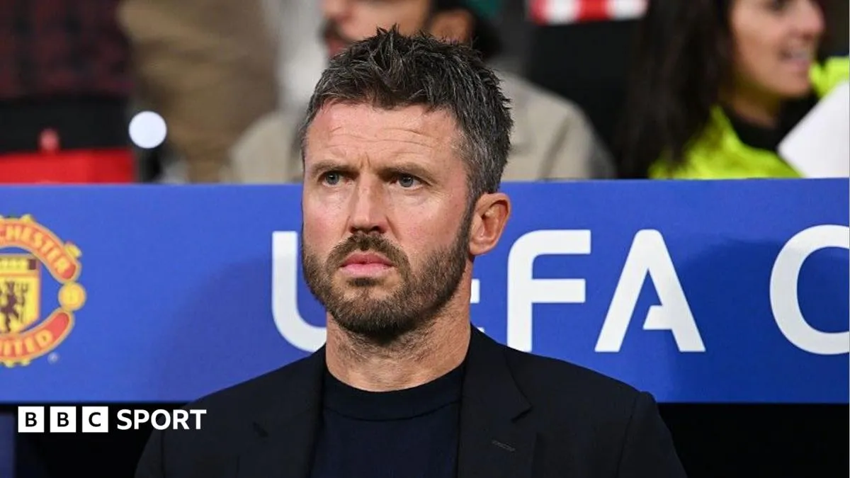 Michael Carrick Ancam Cadangkan Bruno Fernandes Jelang Laga MU