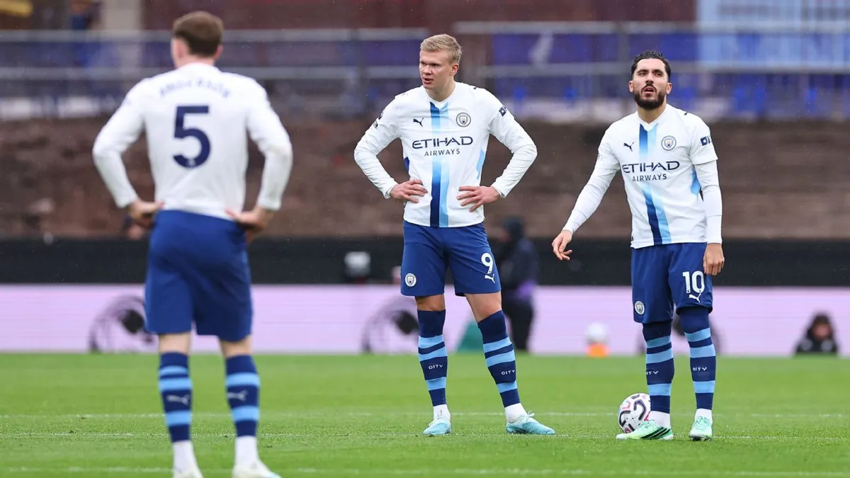 Aston Villa Hentikan Rekor Sempurna Man City di Premier League