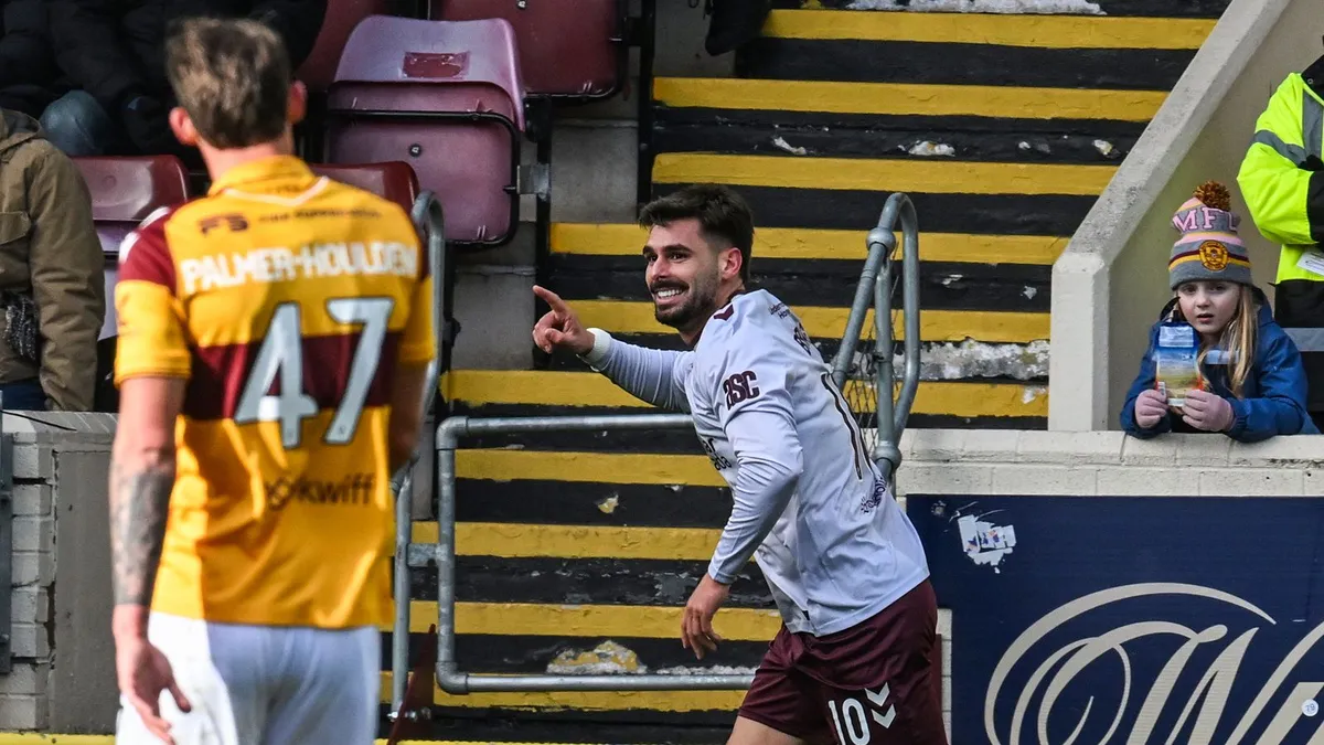 Braga dan Miller Bawa Hearts Bekuk Motherwell di Liga Skotlandia