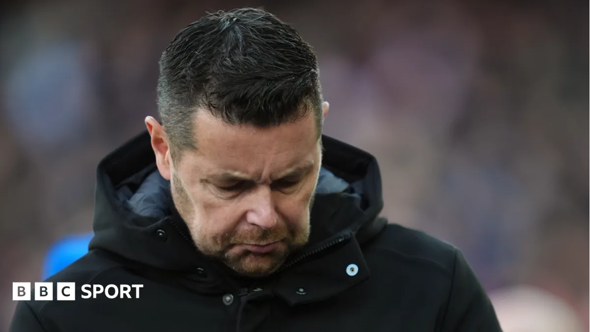 Tekanan Memuncak! Kursi Pierre Sage di Crystal Palace Mulai Goyah