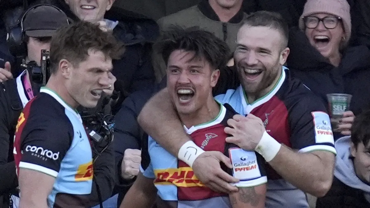 Marcus Smith Bersinar di Laga Ke-200, Harlequins Gilas Saracens