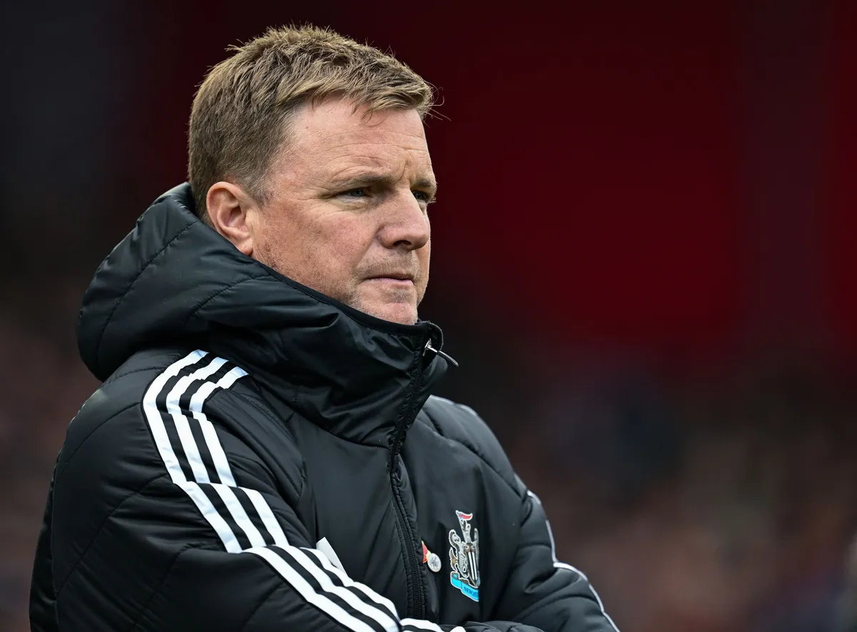 Eddie Howe Incar Bek Rp1,4 Triliun Jika Latih Manchester United