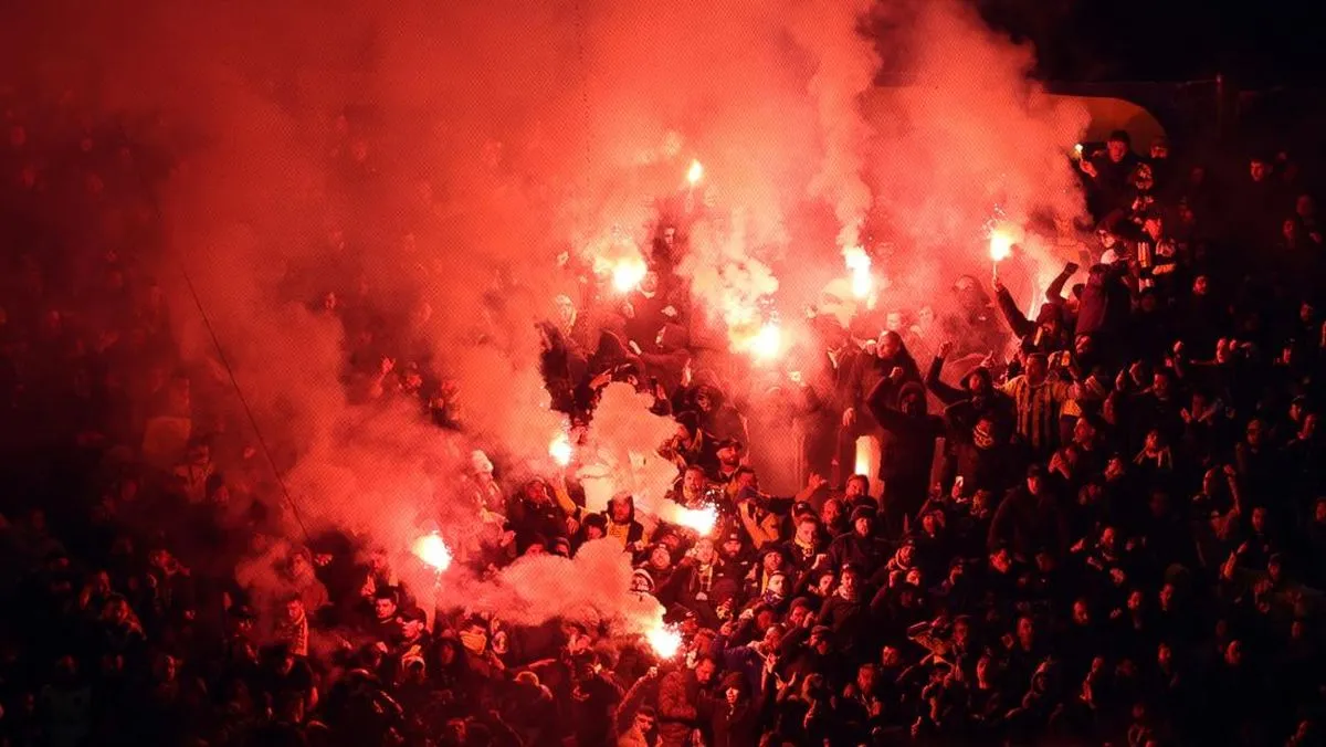 Derbi Istanbul Memanas, Galatasaray dan Fenerbahce Terlibat Baku Hantam