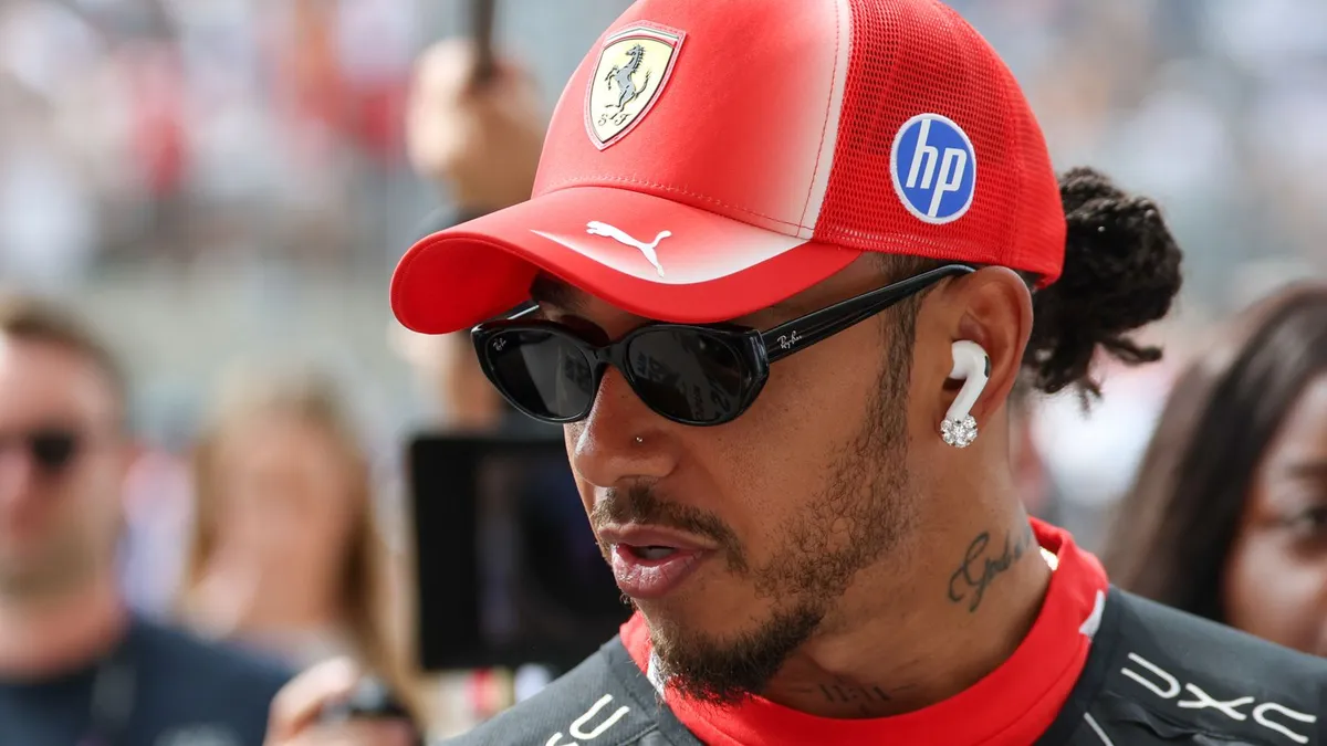 Hamilton Ungkap Masalah Setup Ferrari yang Bikin Kalah dari Leclerc