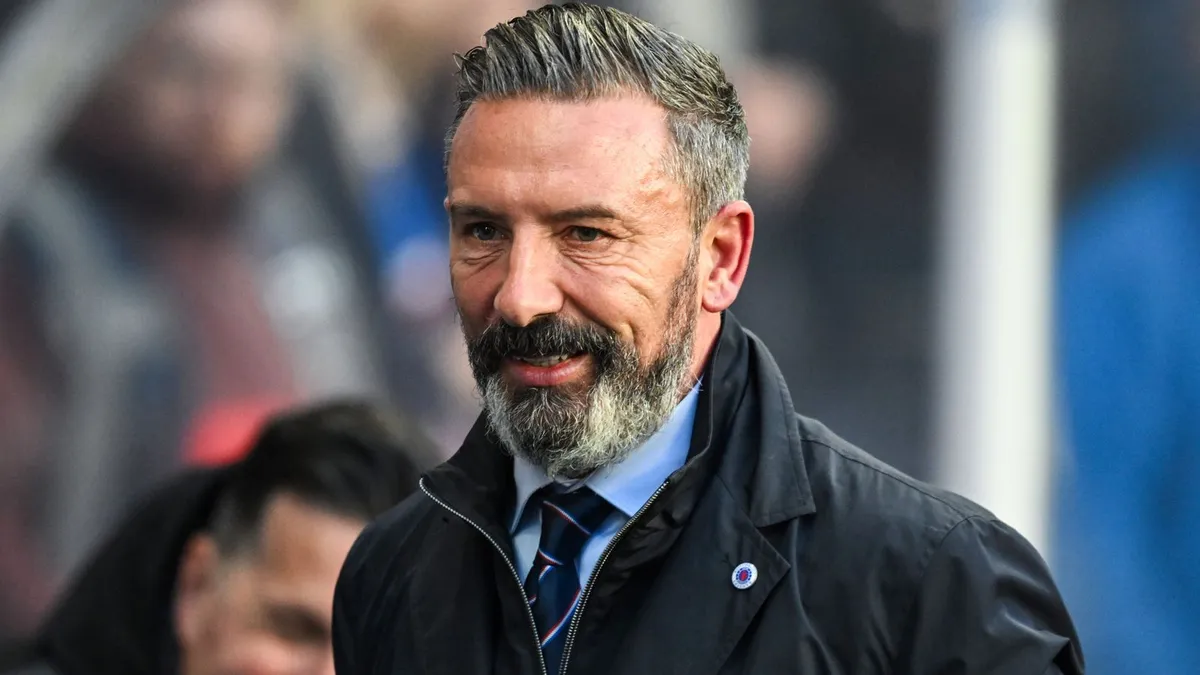 Derek McInnes Ungkap Rasa Bersalah Jelang Lawan Mantan Klub Hearts