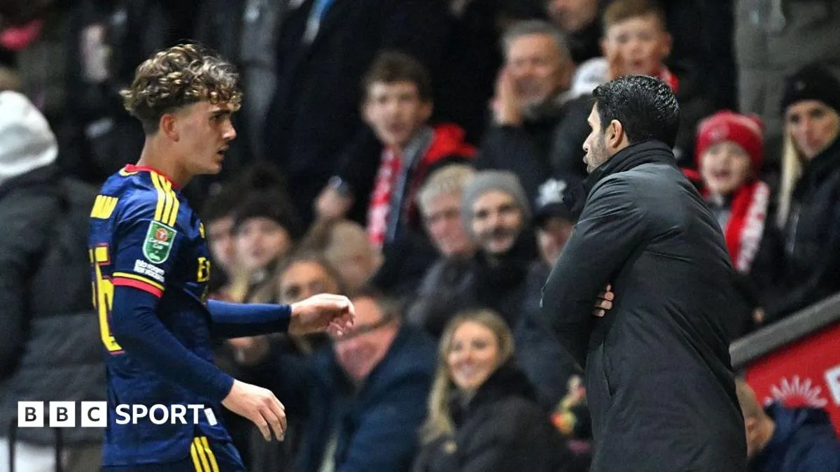Max Dowman Kartu Merah, Arsenal Tersingkir di Carabao Cup